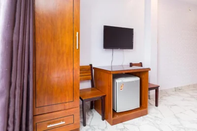 Khách Sạn Lê Ngân Phùng – Photos 16